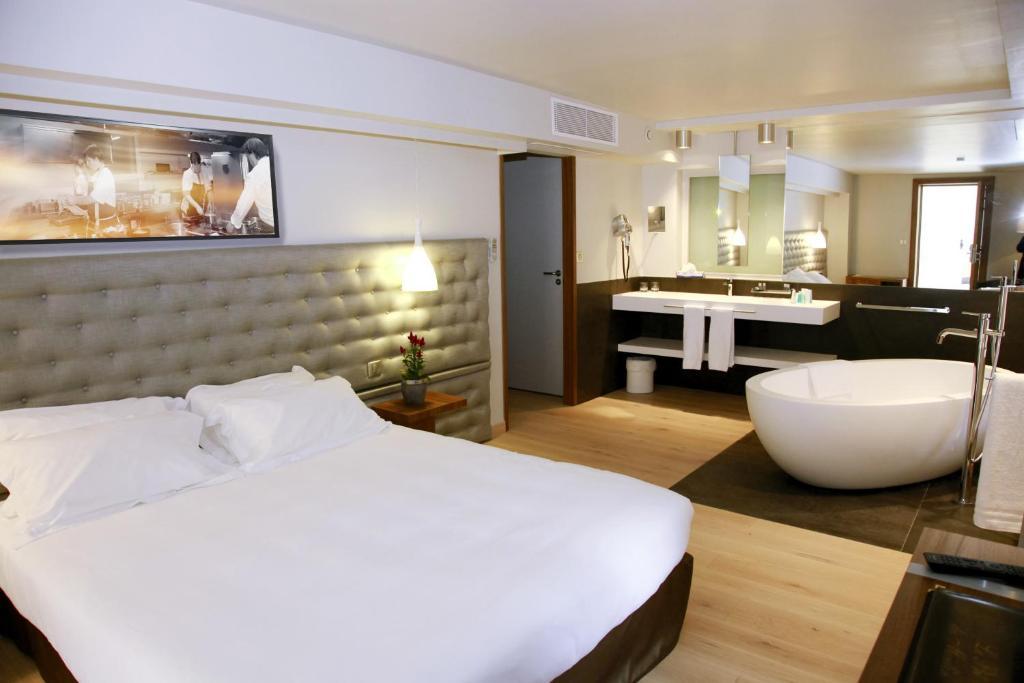 Le Pre Du Moulin - Maison Alonso - Hotel & Restaurant Sérignan-du-Comtat 部屋 写真