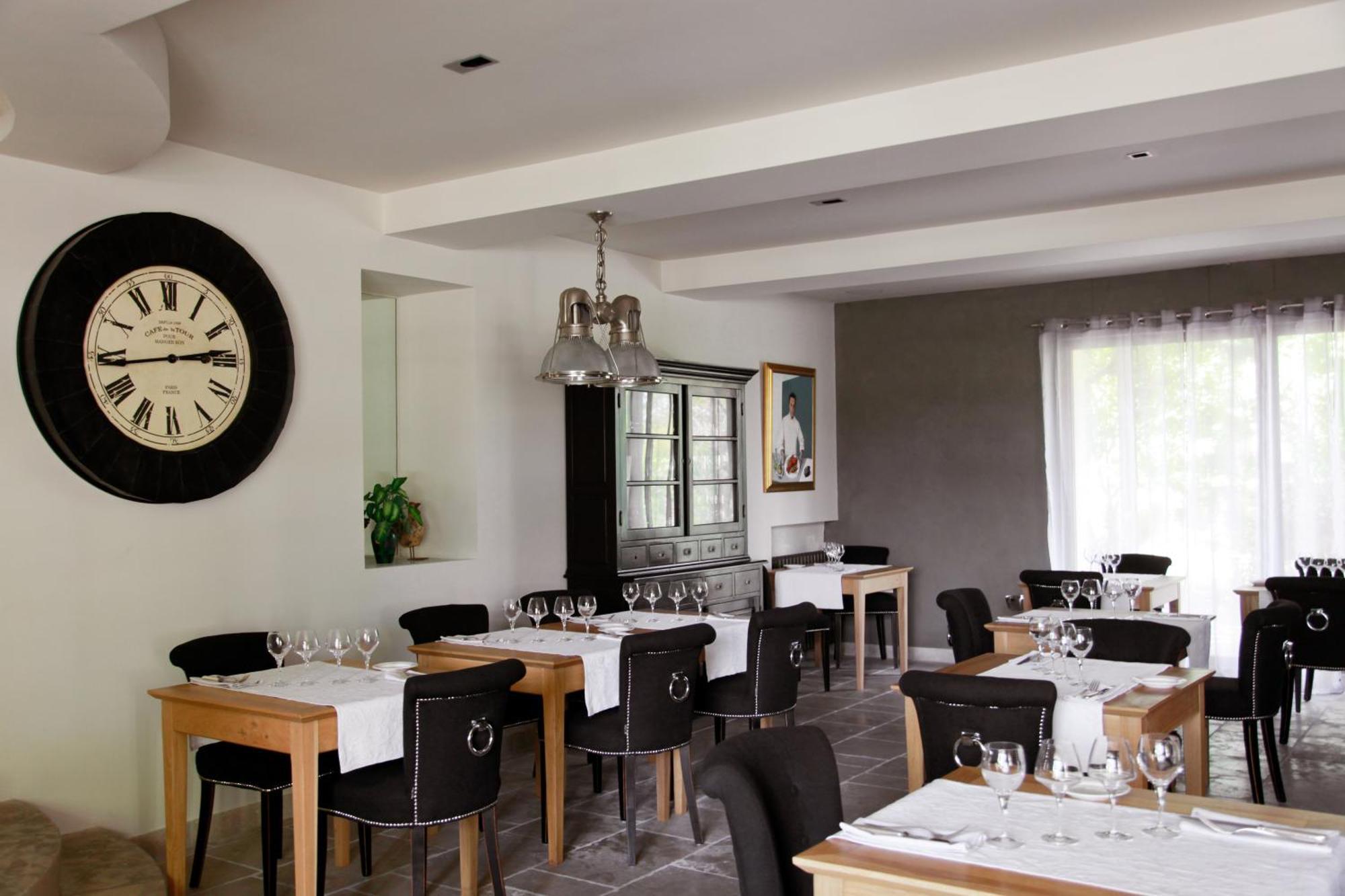 Le Pre Du Moulin - Maison Alonso - Hotel & Restaurant Sérignan-du-Comtat エクステリア 写真